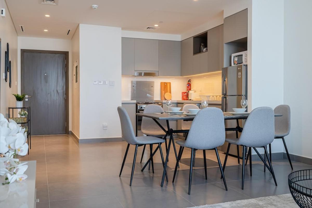 Spacious 2bdr In Creek Harbor With City View Apartment *